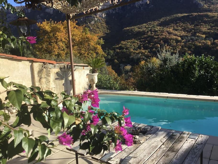 Charmante Maison Avec Piscine غوردون المظهر الخارجي الصورة